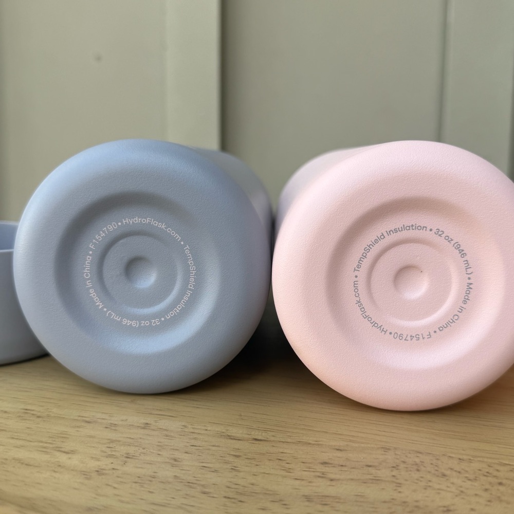 Rare Hydro Flask Duo – Shell/Flint & Flint/Shell Colorway 💗🩶 - Picture 8 of 12